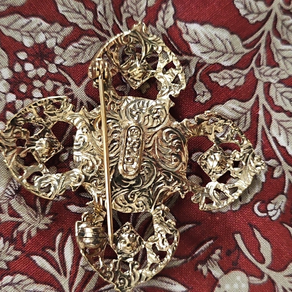 Brooch - Picture 3 of 3